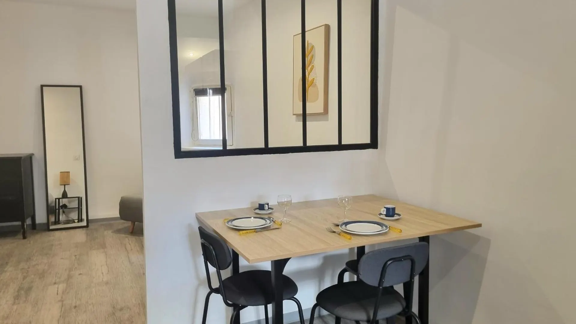 Renovated 2-Room Apartment In Historic Center Aix-en-Provence 0*,  France