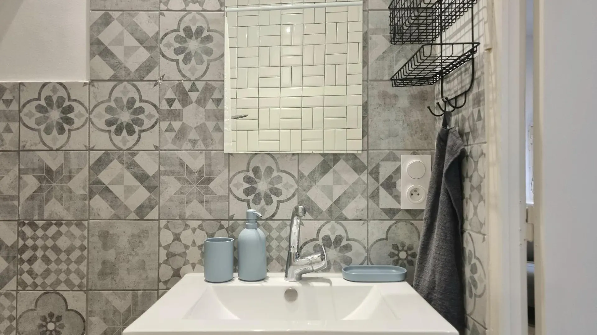 Renovated 2-Room Apartment In Historic Center Aix-en-Provence