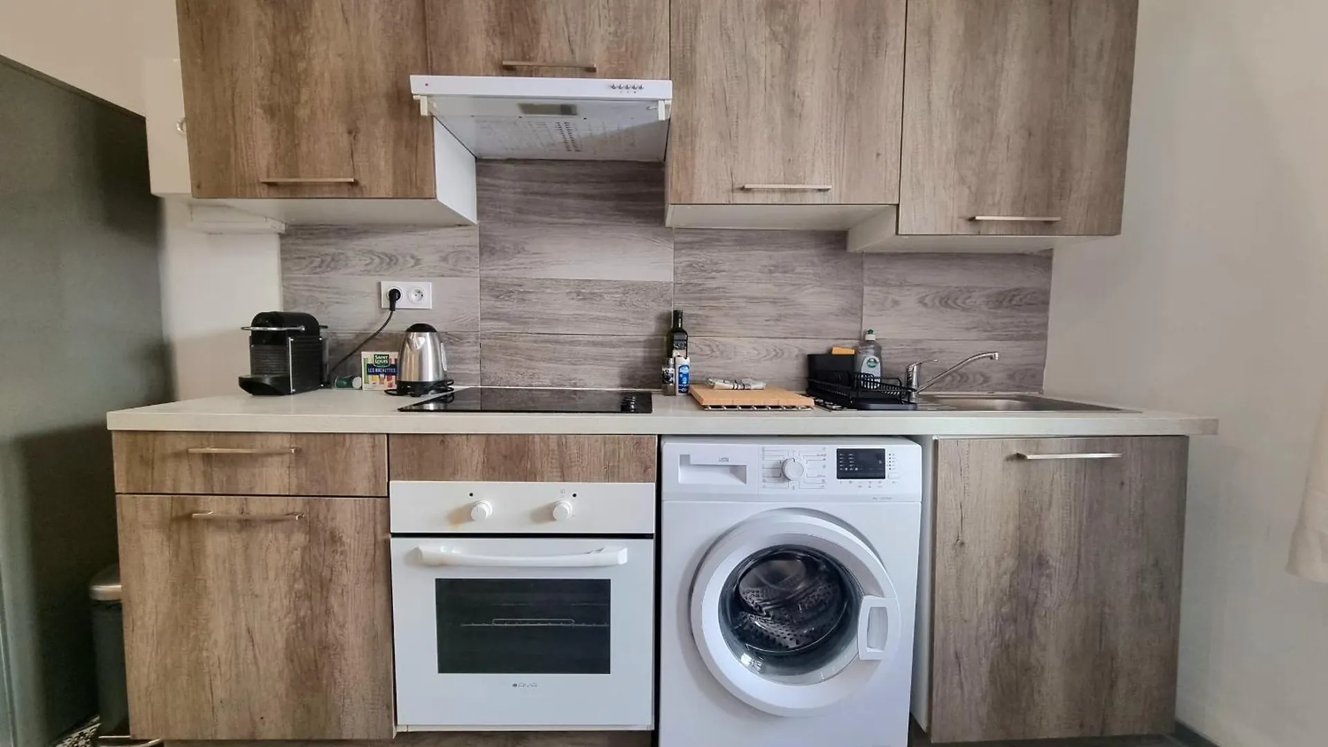 Renovated 2-Room Apartment In Historic Center Aix-en-Provence